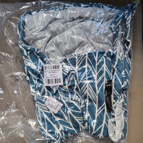 NWT! Torrid Maxi Super Soft Hi-Low Dress Blue Chevron Stripe Tank Sleeveless 12 - Picture 4 of 4